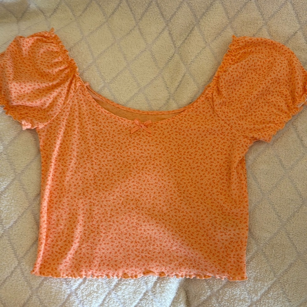 Lettuce trim baby tee American Eagle